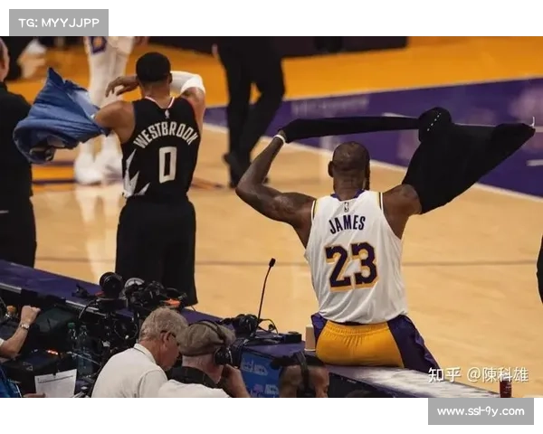 格兰特回应媒体日替补问题称自己并不预期会替补出场 格兰特回应媒体日替补问题称自己并不预期会替补出场