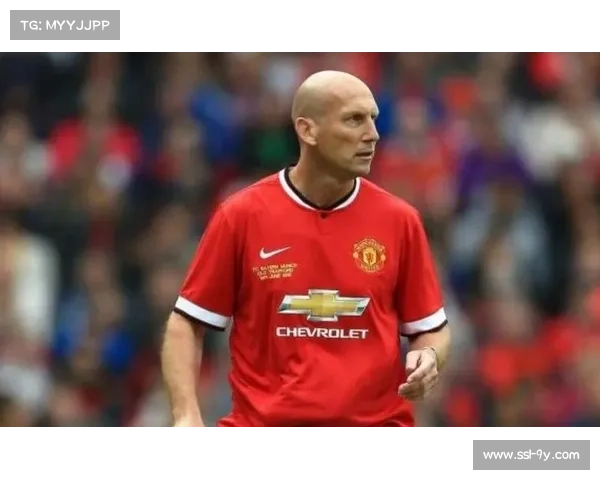 曼联传奇人物称赞新球员表现 称其快速适应球队风格 曼联传奇人物称赞新球员表现 称其快速适应球队风格